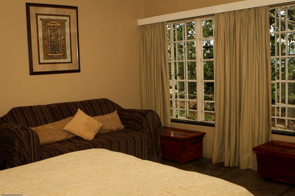 Down Gran'S Self-Catering Cottage Lobamba 외부 사진